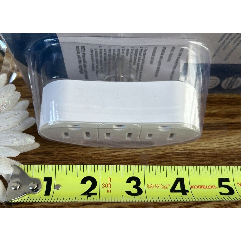 Utilitech 3 Outlet Lighted Cube Adapter White 15 Amp Basic Plug Fast Ship - Picture 2 of 2